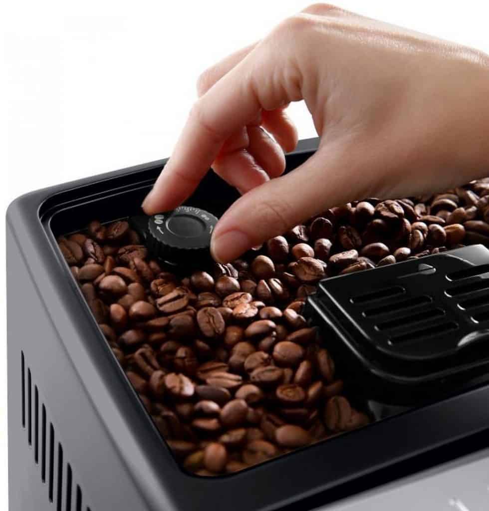Recenze automatického kávovaru DeLonghi Dinamica Plus ECAM 370.70.SB
